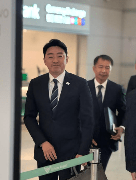 나솔 옥순 영호 결혼식 동료 참석